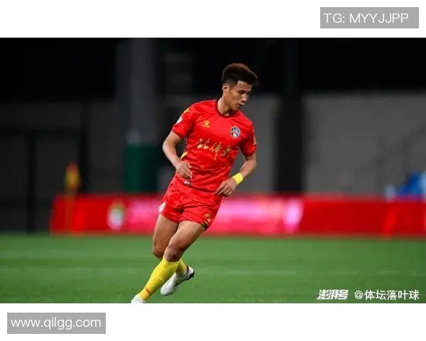 27岁足球明星的辉煌历程与未来展望如何影响年轻一代运动员的梦想与追求