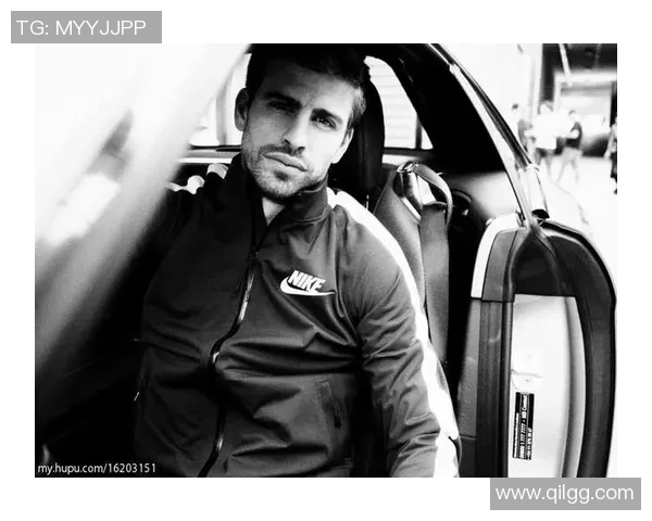 穿上足球明星同款长裤体验赛场风范与时尚魅力的完美结合