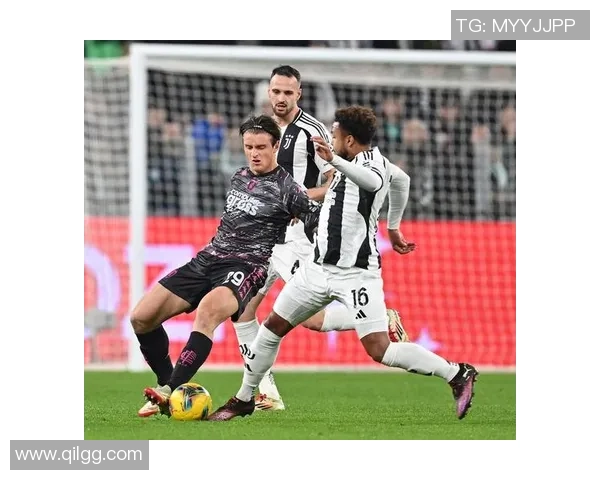 意大利足球明星的妻子们:她们的魅力与生活揭秘