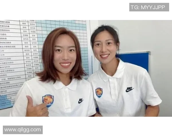 陈娜独家解析足球魅力与技巧分享助你提升球技的心得体会